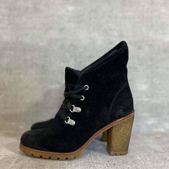 UGG Shoes - UGG BOOTS SIZE 5